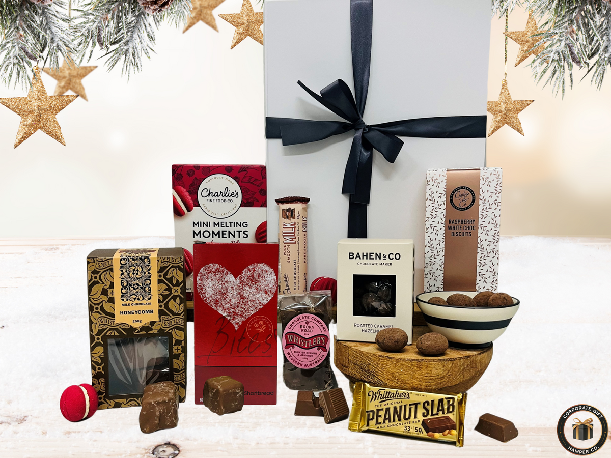 Santa's Sweet Delight Hamper